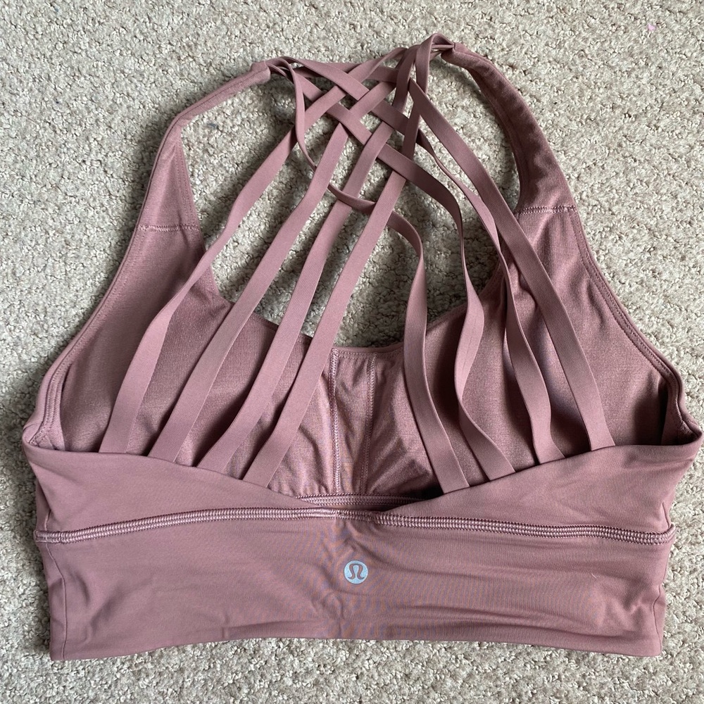 Lululemon Lattice Sports Bra in Mauve